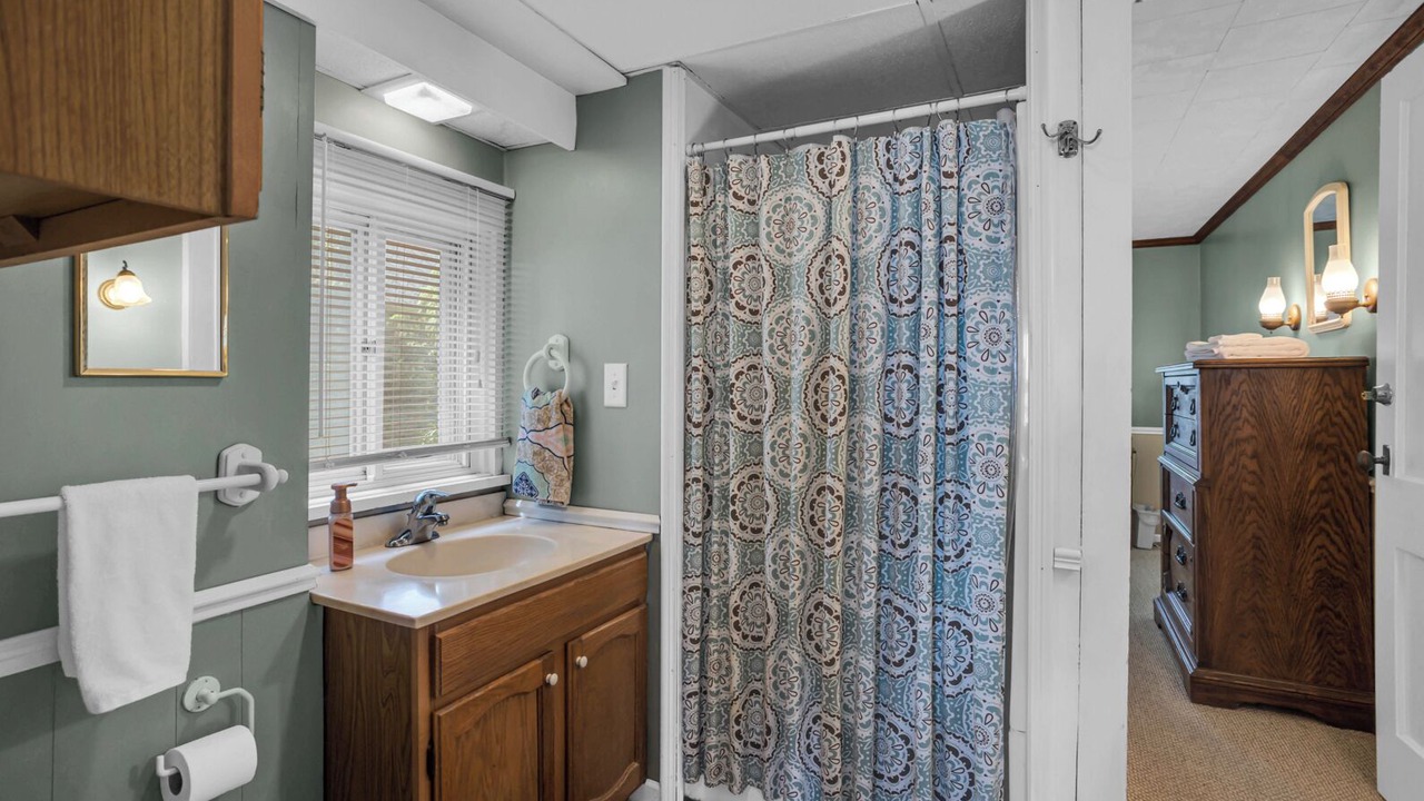 Photo of Bathroom in Clarklake