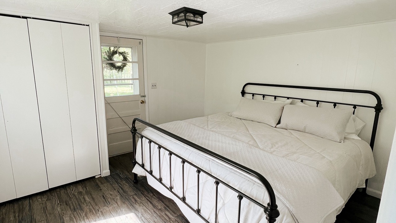 Photo of Bedroom in Benton Harbor