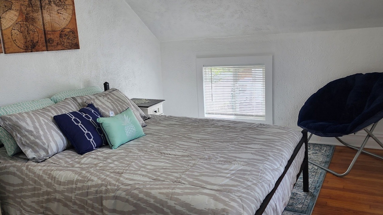 Photo of Bedroom in Roosevelt Park