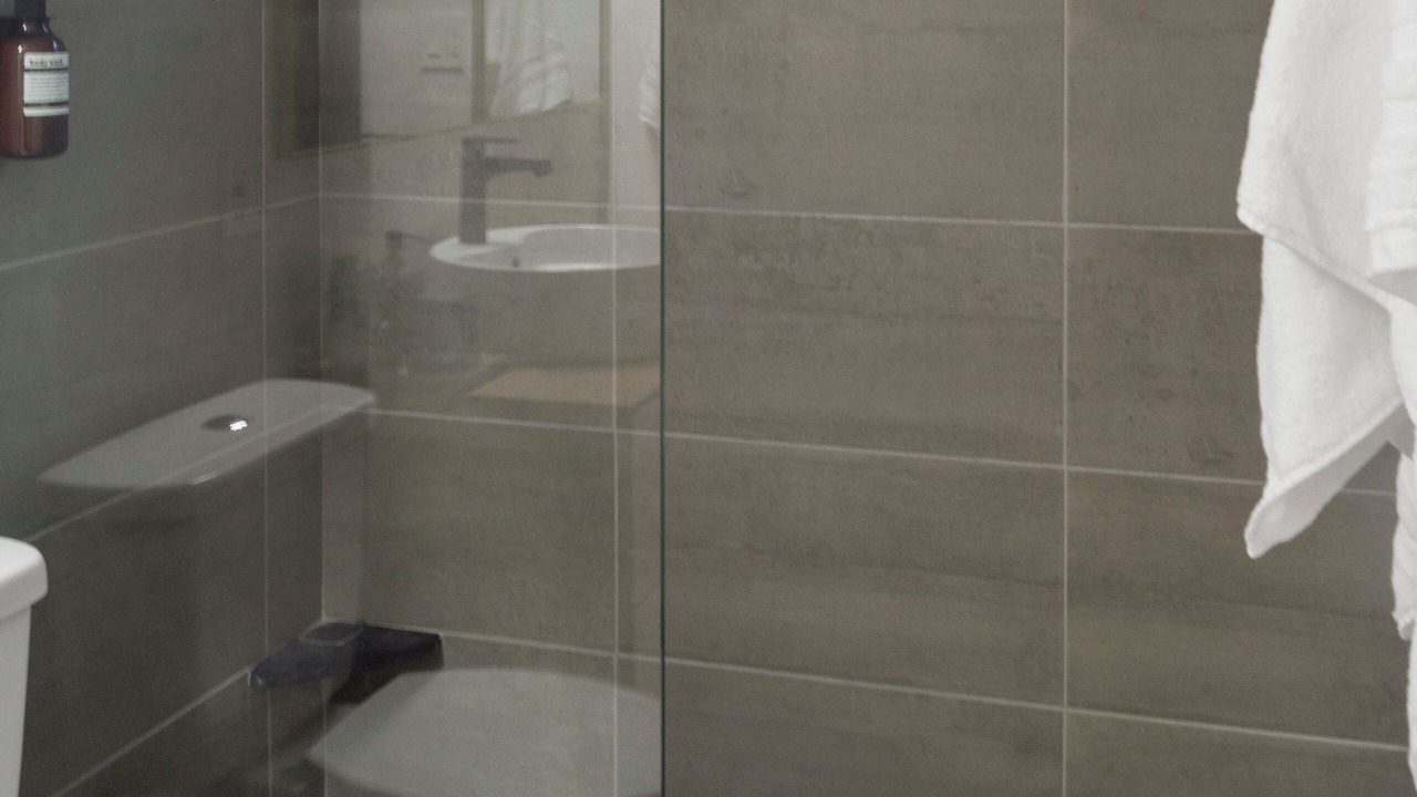 Photo of Bathroom in Greenfield
