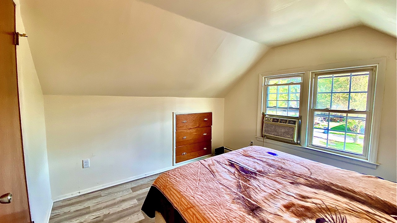 Photo of Bedroom in Crown Point