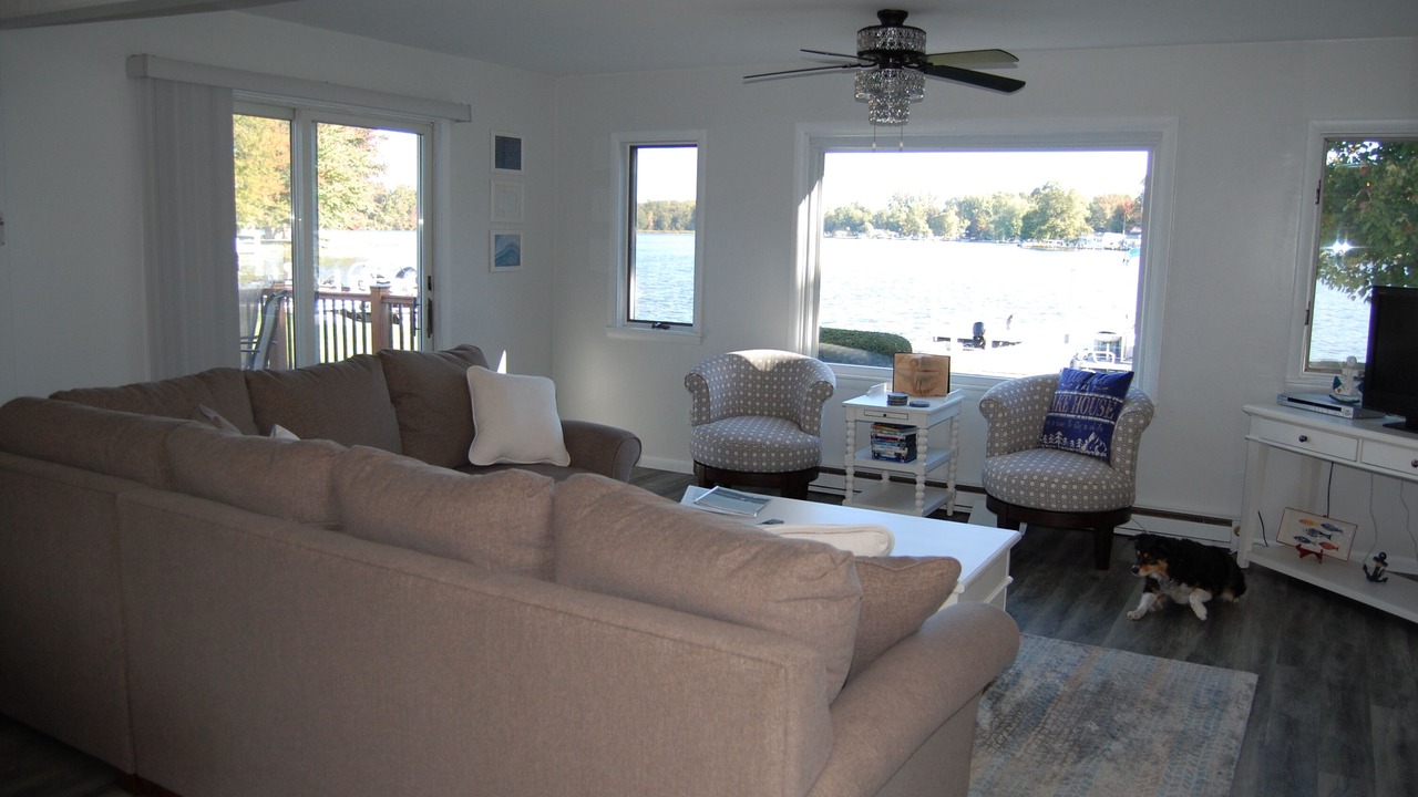 Photo of Livingroom in Silver Lake