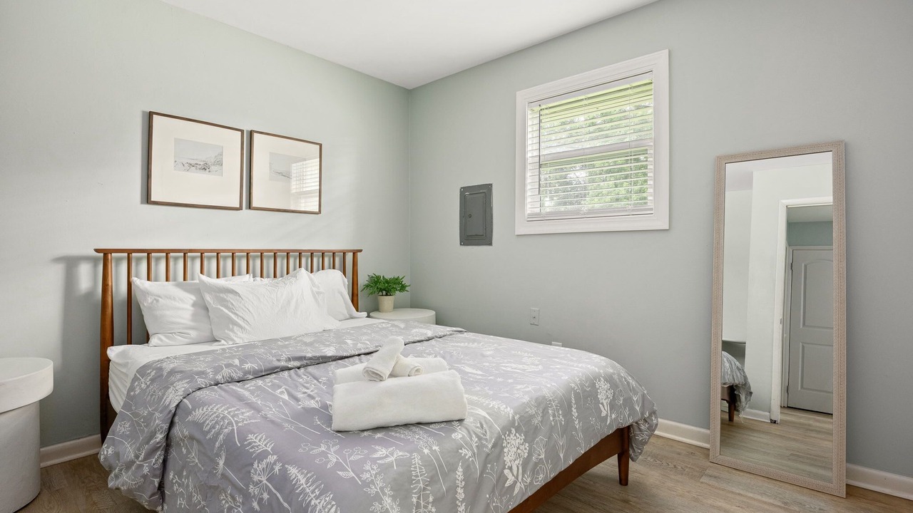 Photo of Bedroom in Acton