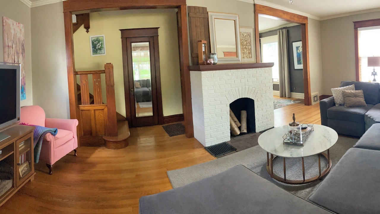 Photo of Livingroom in Mishawaka
