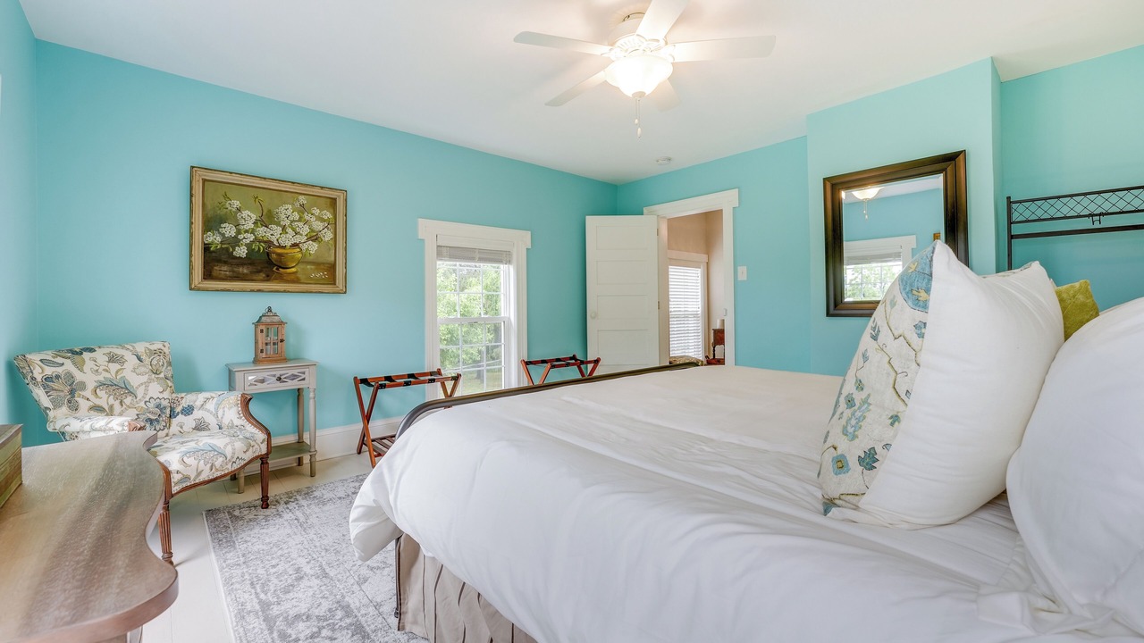 Photo of Bedroom in Westler Lake