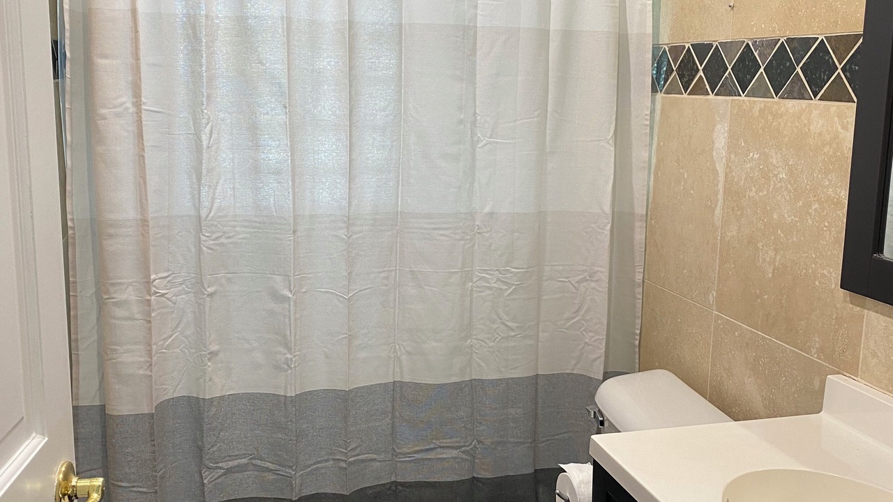 Photo of Bathroom in Sylvan Lake