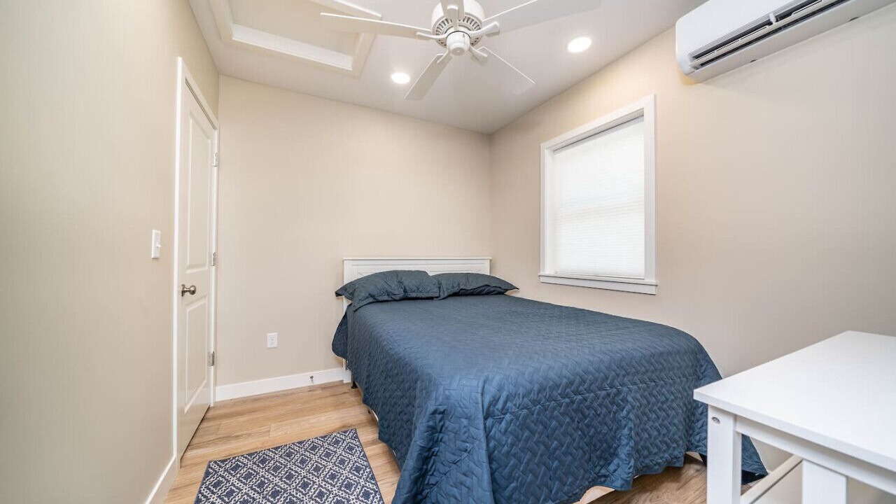 Photo of Bedroom in Paw Paw Lake