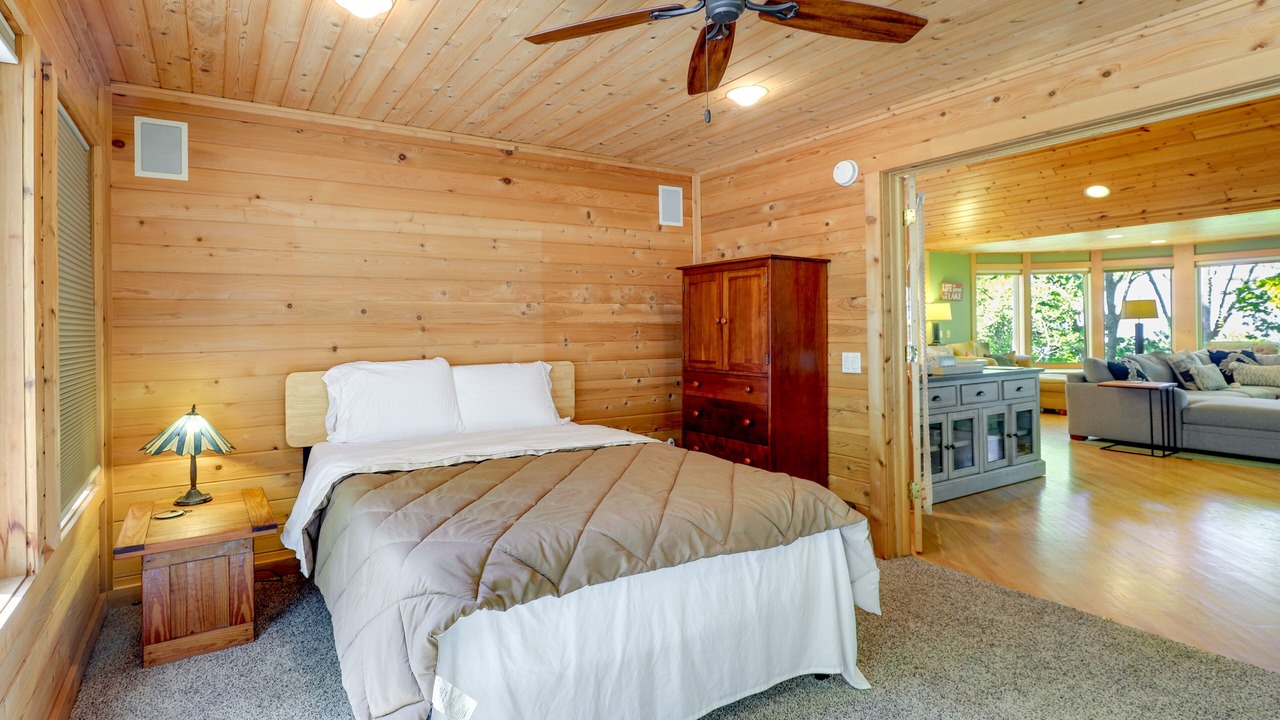Photo of Bedroom in Shelby