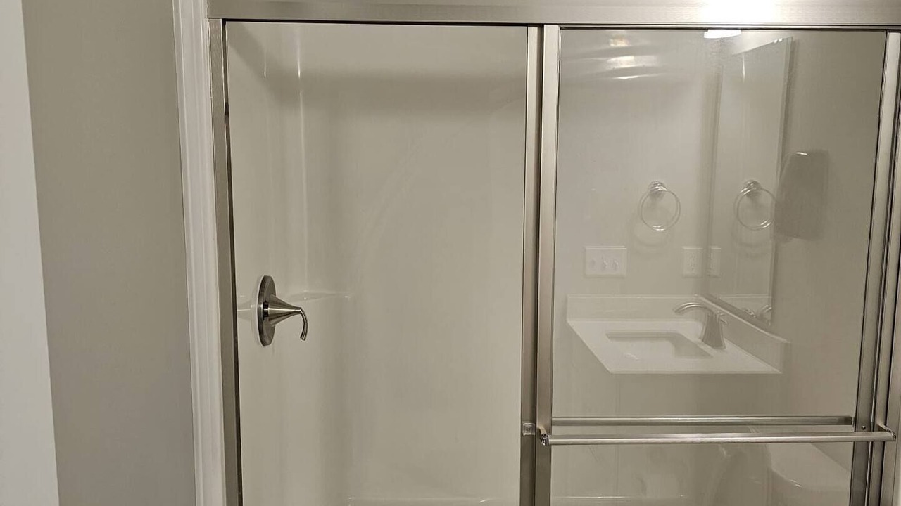 Photo of Bathroom in Maxwell
