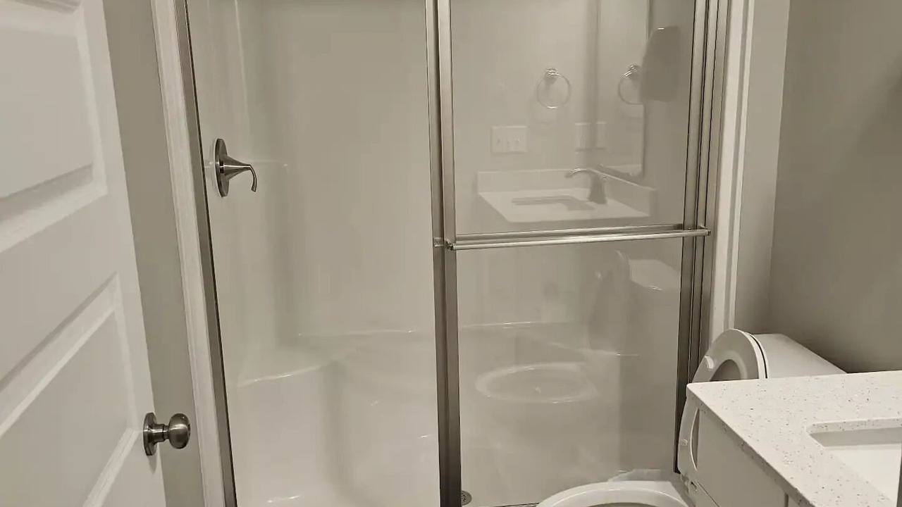 Photo of Bathroom in Maxwell