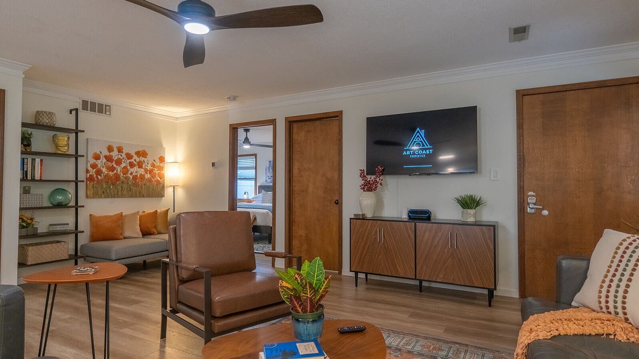 Photo of Livingroom in Saugatuck