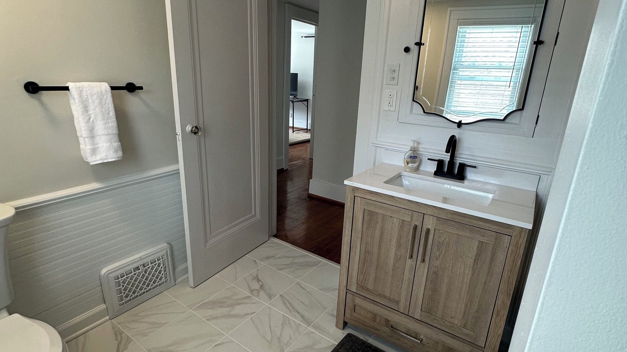 Photo of Bathroom in Northshore Triangle