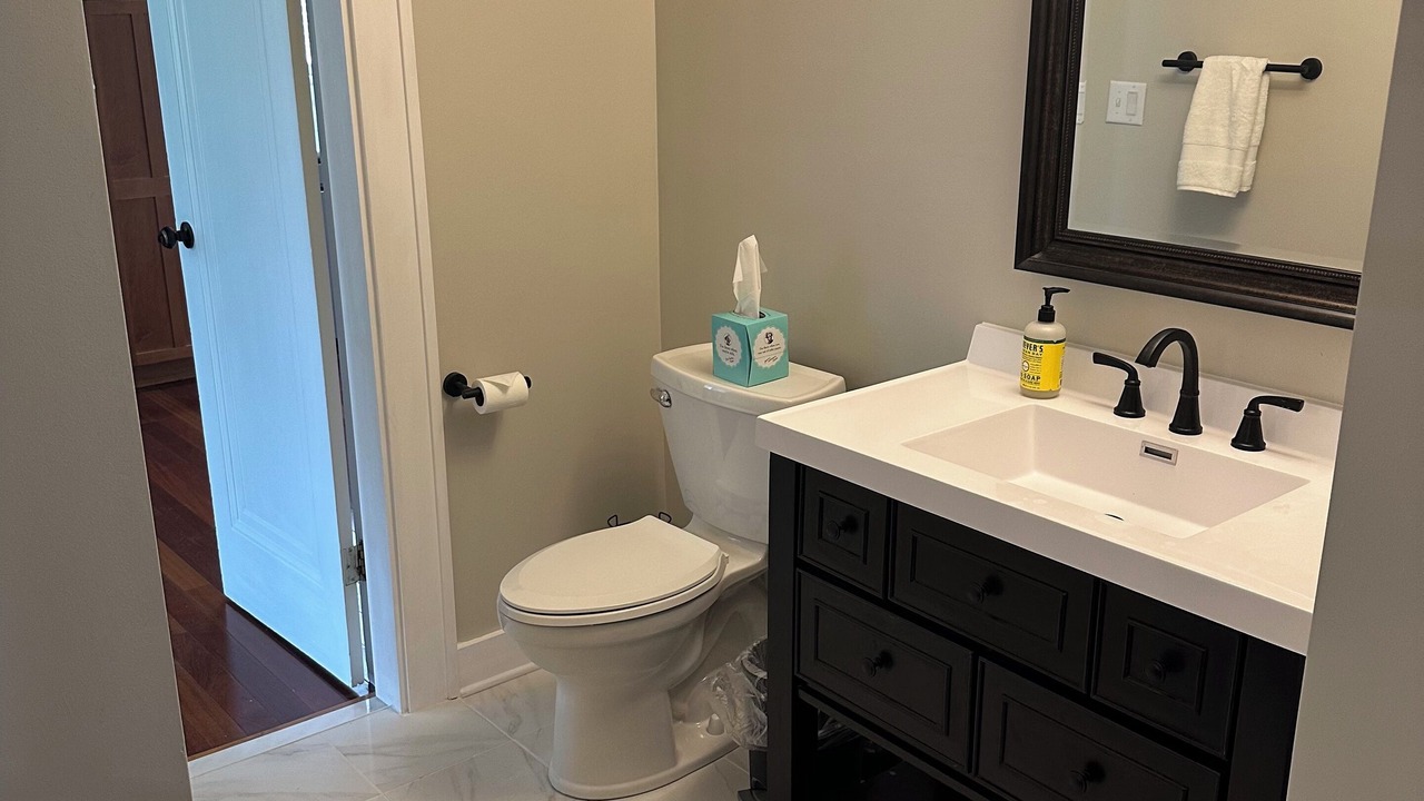 Photo of Bathroom in Northshore Triangle