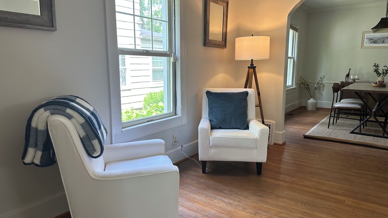 Photo of Livingroom in Northshore Triangle