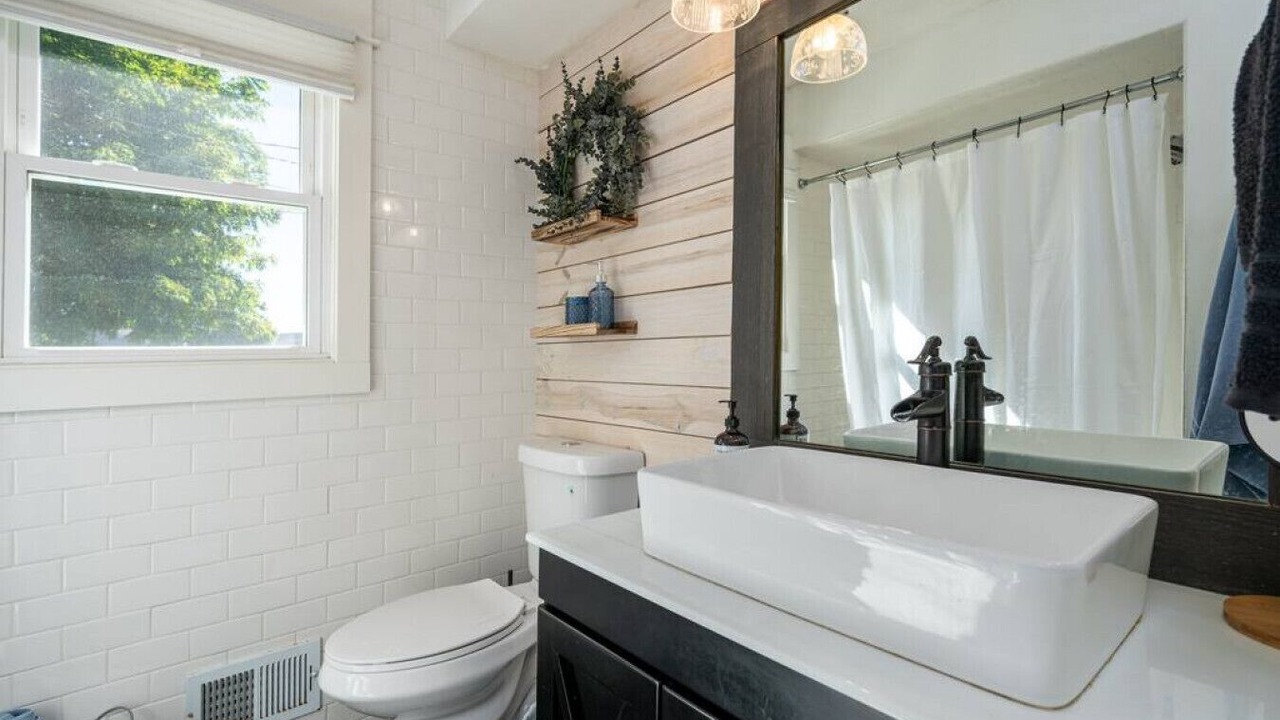 Photo of Bathroom in Hudsonville