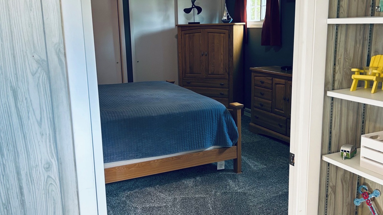 Photo of Bedroom in Twin Lake