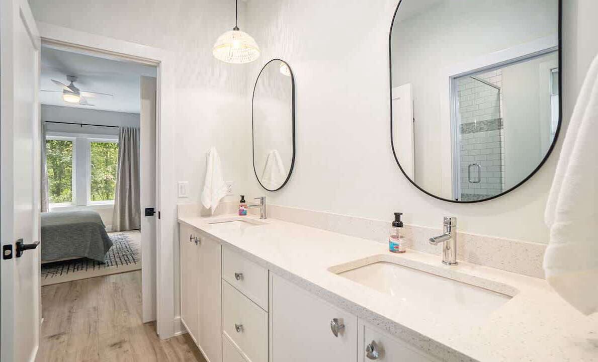 Photo of Bathroom in Miami Park