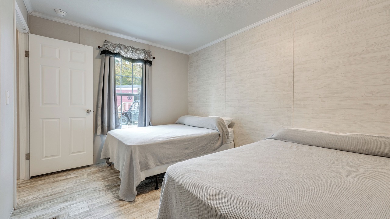 Photo of Bedroom in Cassopolis