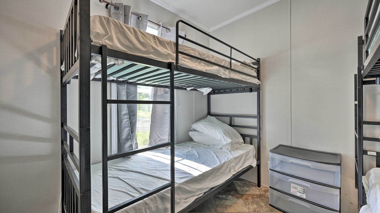 Photo of Bedroom in Cassopolis