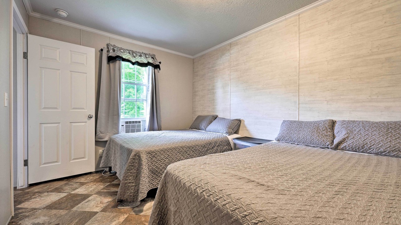 Photo of Bedroom in Cassopolis