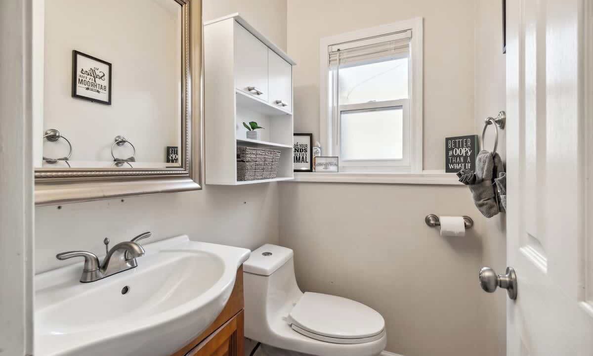 Photo of Bathroom in Lansing