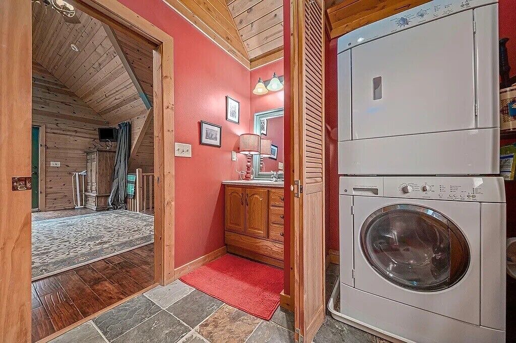 Photo of Bathroom in Lawrence