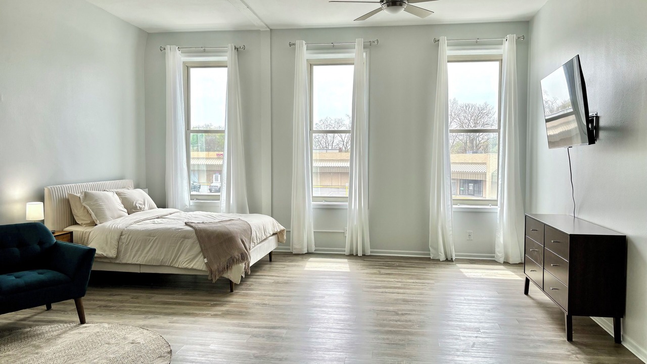 Photo of Bedroom in Niles