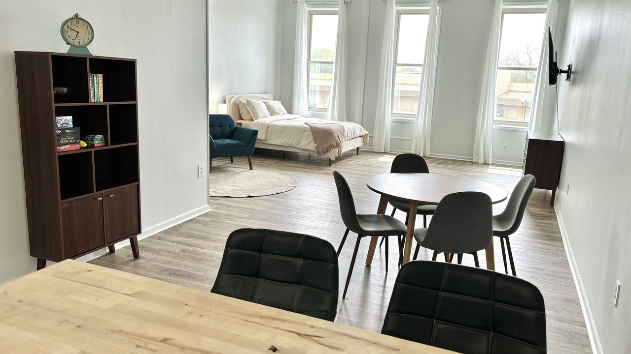 Photo of Bedroom in Niles