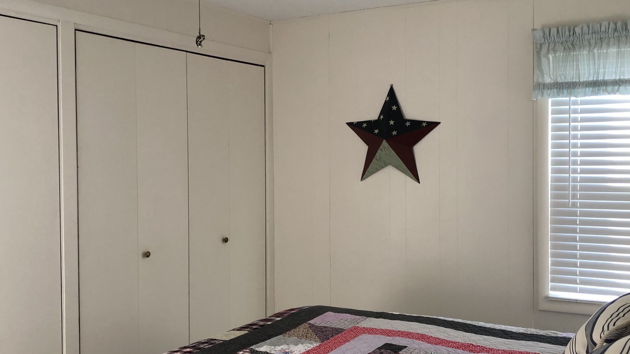 Photo of Bedroom in Coldwater