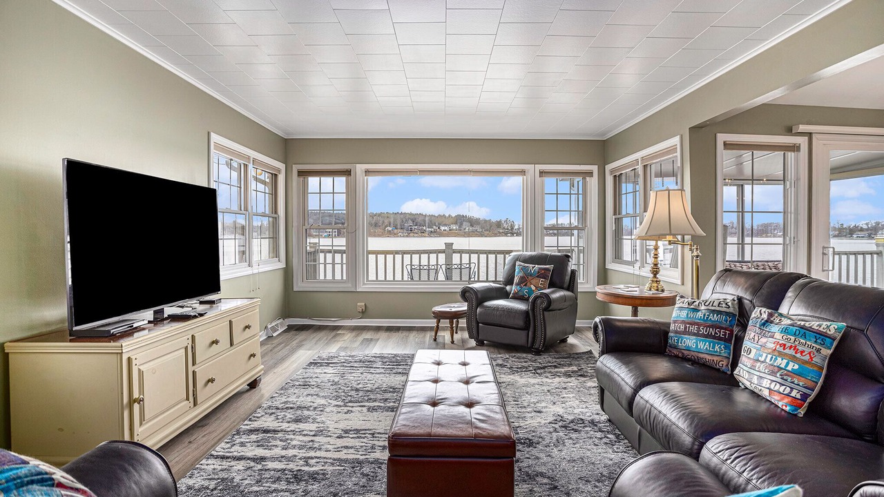 Photo of Livingroom in Plainwell