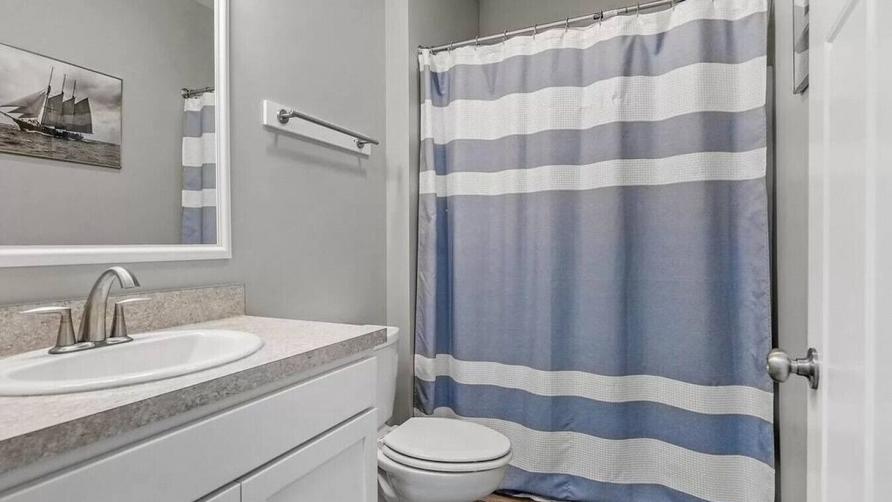 Photo of Bathroom in Miami Park
