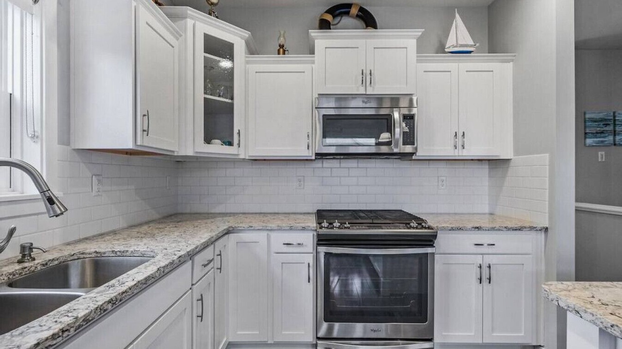 Photo of Kitchen in Miami Park