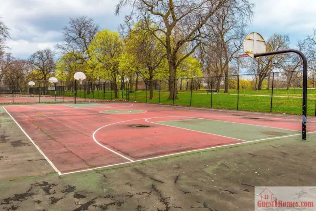 Photo of Others in Woodlawn