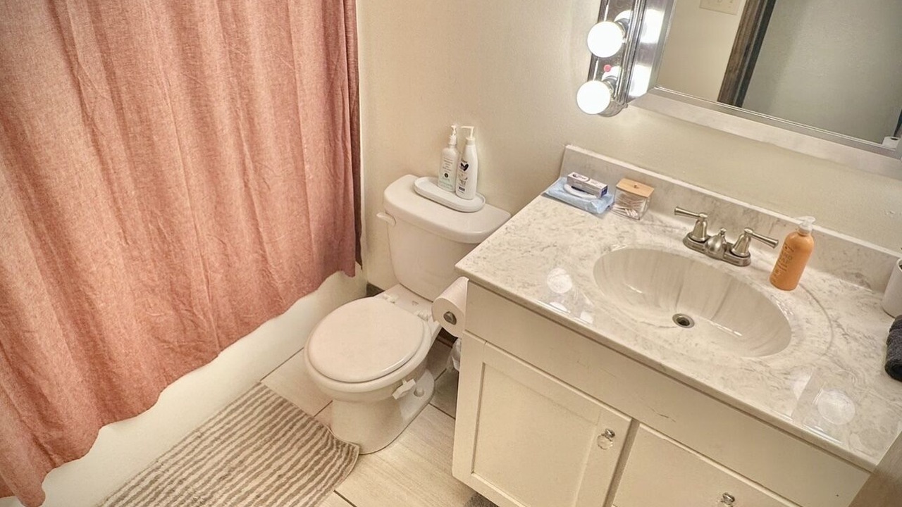 Photo of Bathroom in Hudson Lake