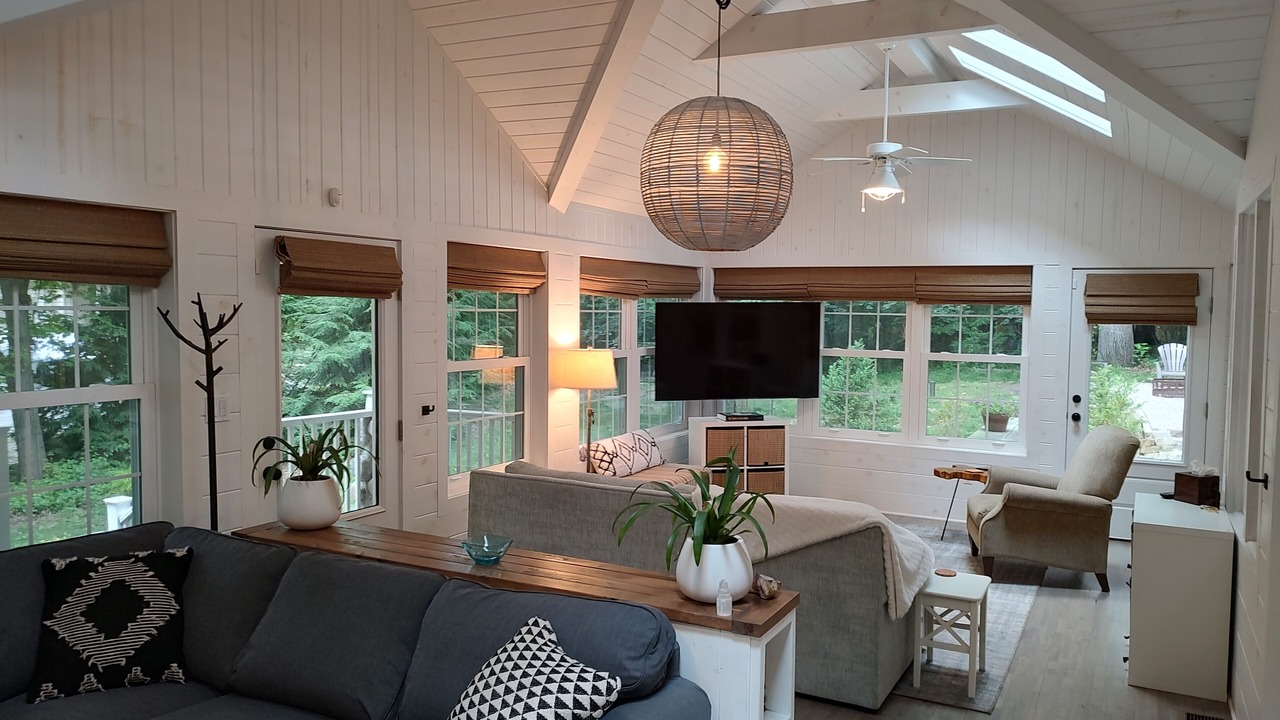 Photo of Livingroom in Michigan City