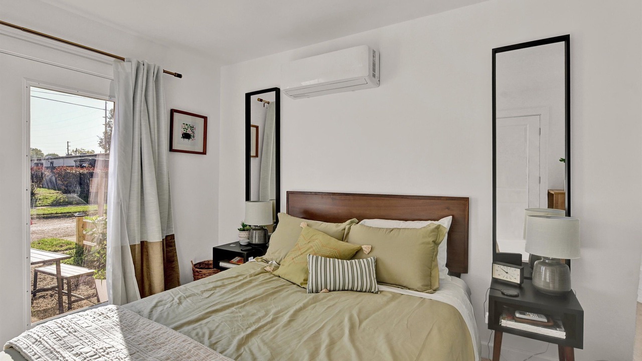 Photo of Bedroom in Babe Denny