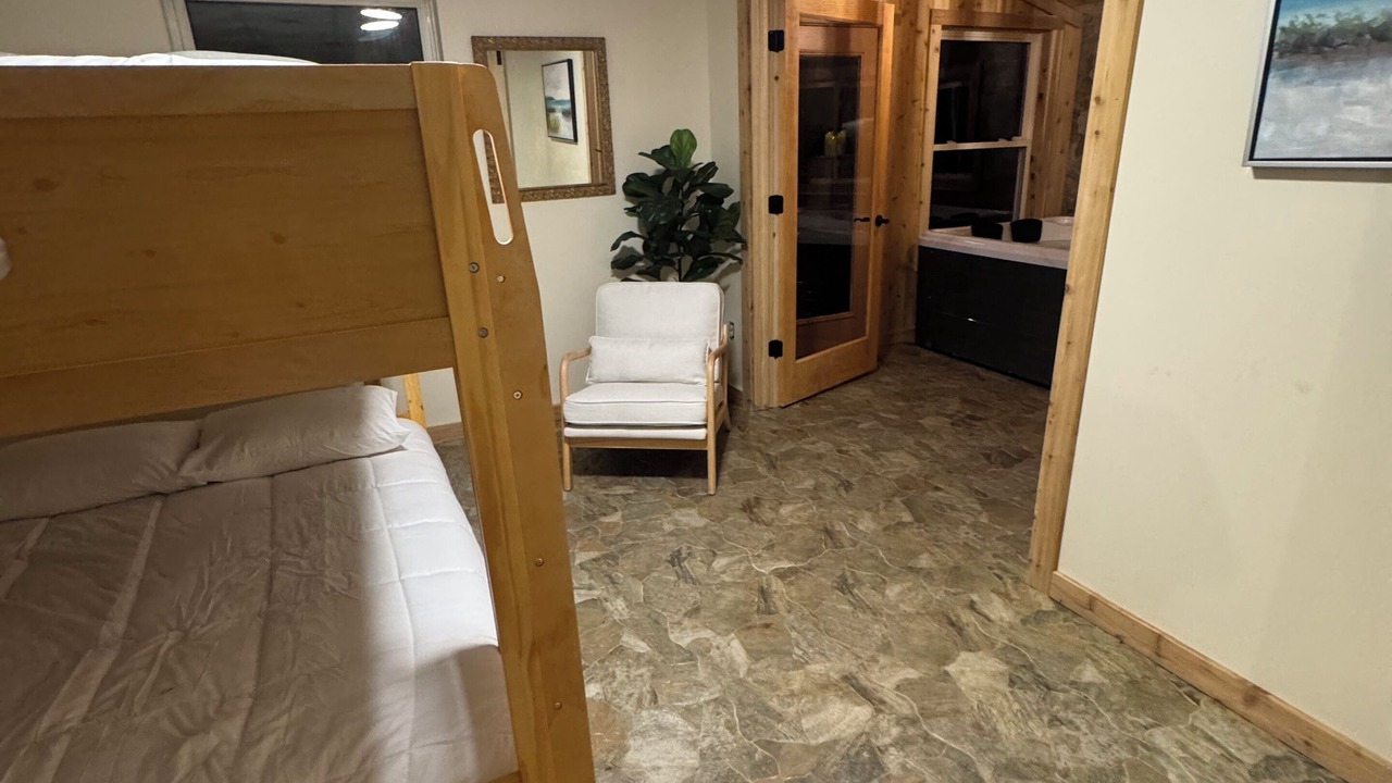 Photo of Bedroom in Onekama