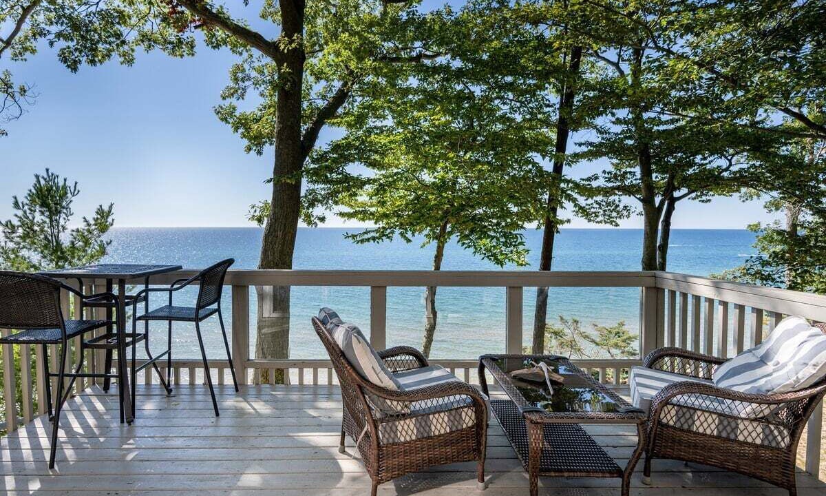 Photo of Outdoor in Lakeside