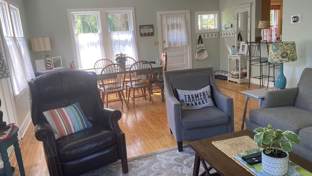Photo of Livingroom in Union Pier