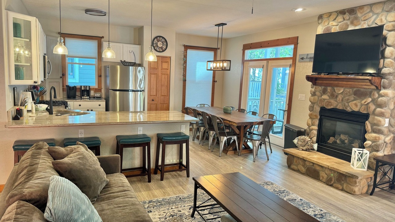 Photo of Livingroom in Michigan City