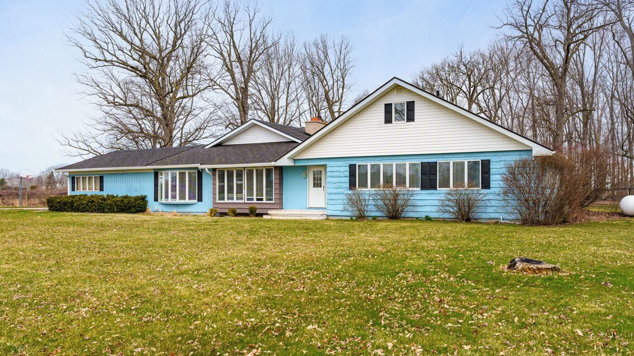 Photo of Outdoor in Bridgman