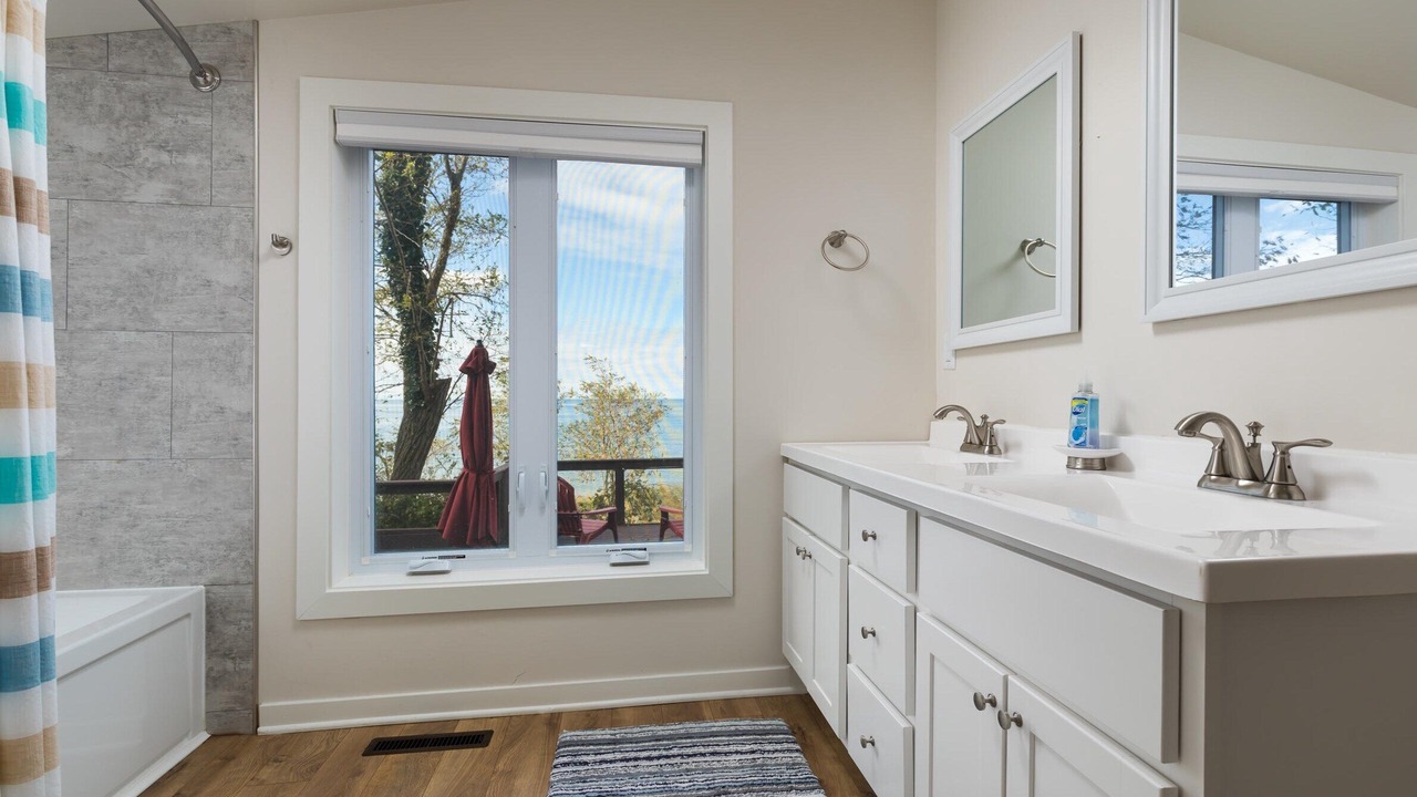 Photo of Bathroom in Douglas