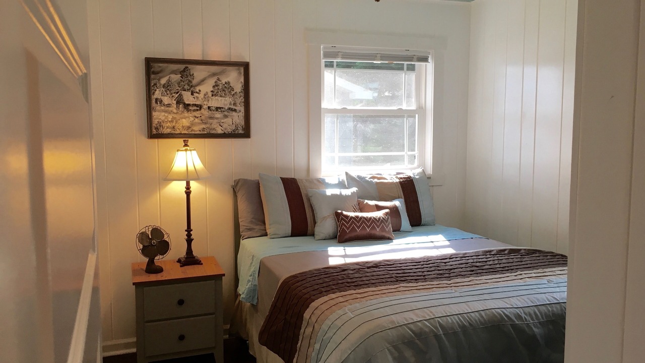 Photo of Bedroom in Sister Lakes