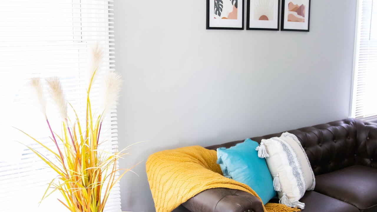 Photo of Livingroom in Creston Heights