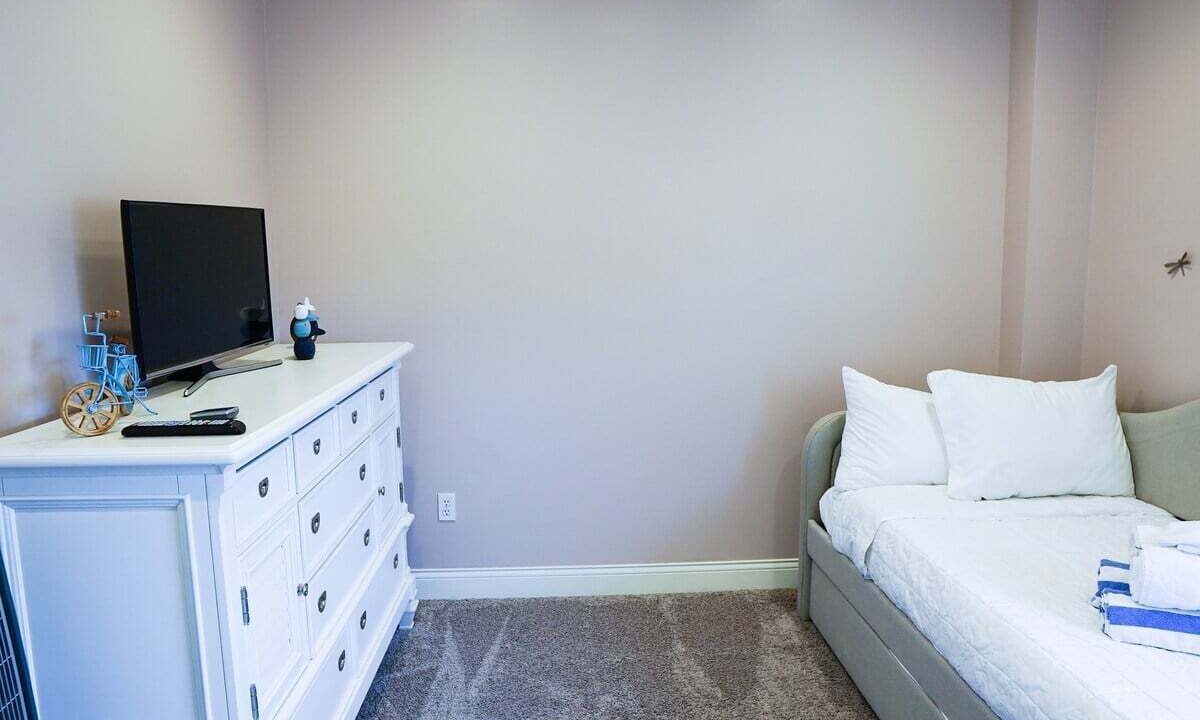 Photo of Bedroom in Spring Lake