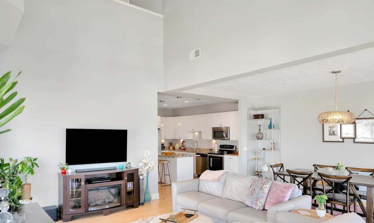 Photo of Livingroom in Spring Lake