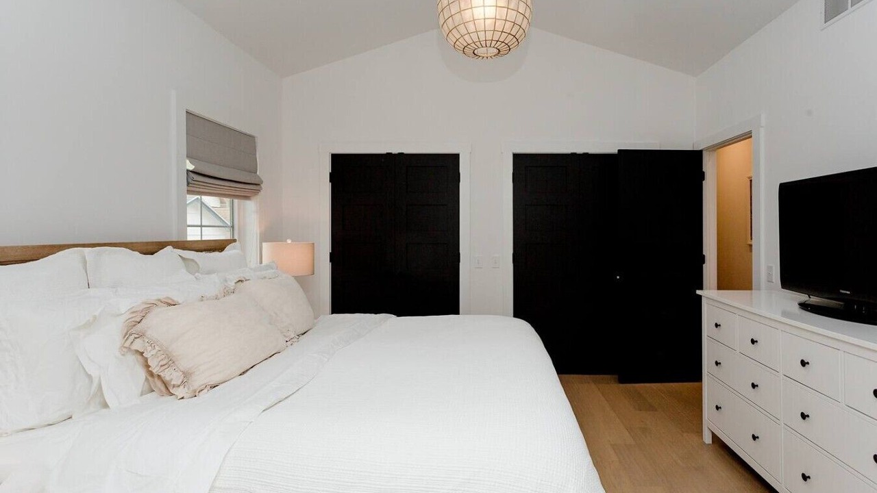Photo of Bedroom in Grand Beach