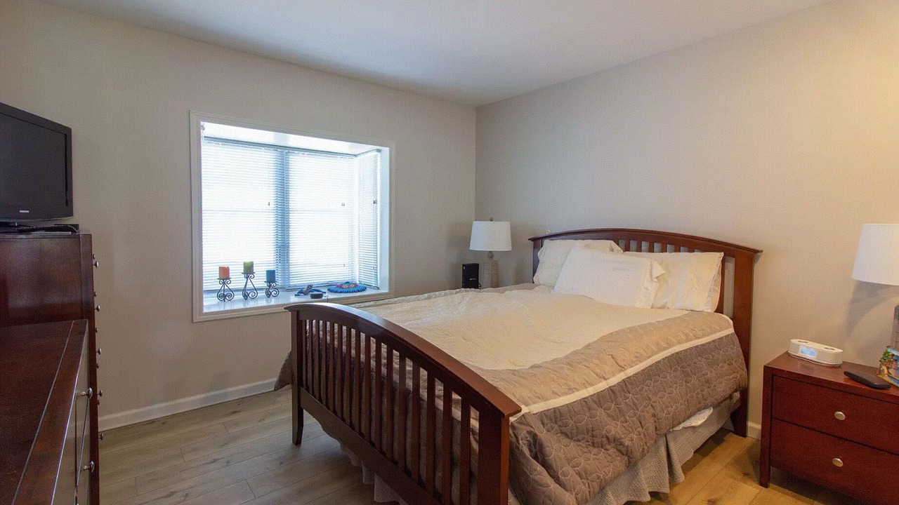 Photo of Bedroom in Spring Lake