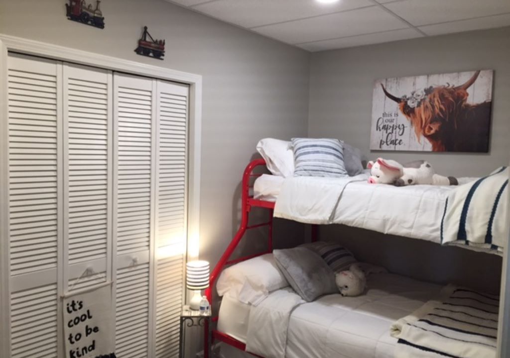 Photo of Bedroom in Frontier
