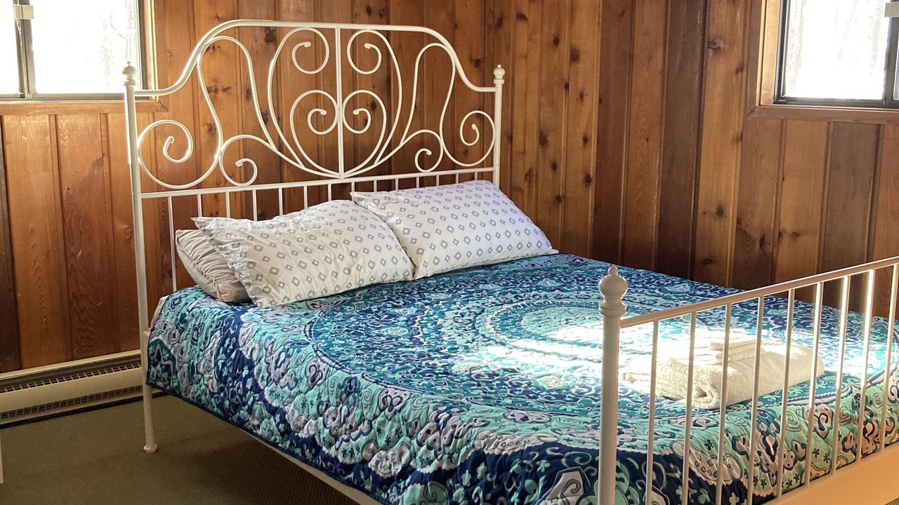 Photo of Bedroom in Lawrence